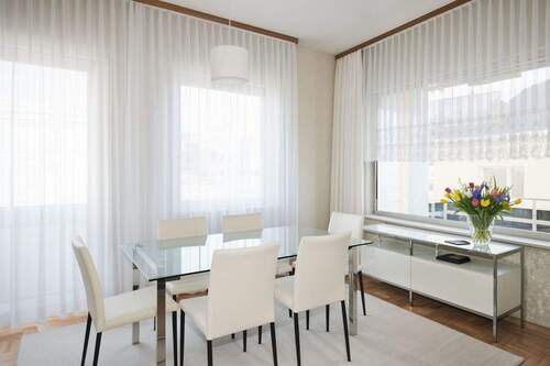 virtuelles Einrichtungsbeispiel - (KI generiert) - 