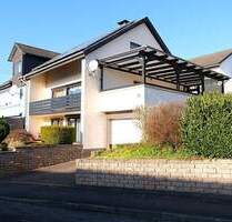 Gepflegte Doppelhaushälfte mit großer Terrasse in guter Lage von Bebra !