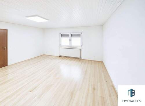 Wohnzimmer EG - (KI-geräumt) - 