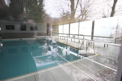 Beheitztes Schwimmbad -Sauna- Außenbereich.jpg - 