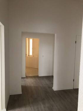 Flur - 3 Zimmer Etagenwohnung in Pirna