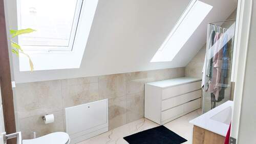 33 dji_mimo_20250523_104142_20250523104142_1747993 - 