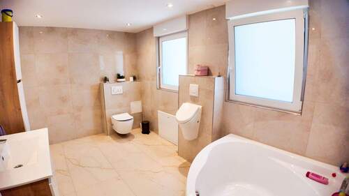 16 dji_mimo_20250523_102322_20250523102322_1747993 - 