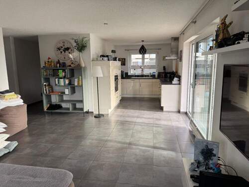 IMG_1238 - 7 Zimmer Mehrfamilienhaus, Wohnhaus zum Kaufen in Singen