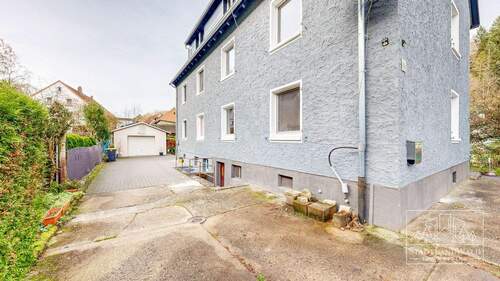 Blick zum Nachbarhaus - 