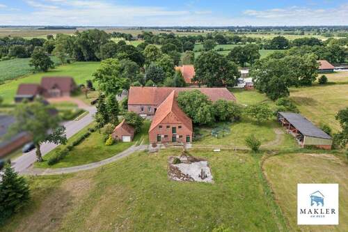 2 - 6 Zimmer Mehrfamilienhaus, Wohnhaus zum Kaufen in Ihlow