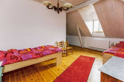 Schlafzimmer II OG - 