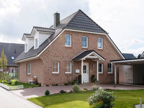 Beispiel Abbildung mit Sonderleistungen - 4 Zimmer Einfamilienhaus in Beldorf