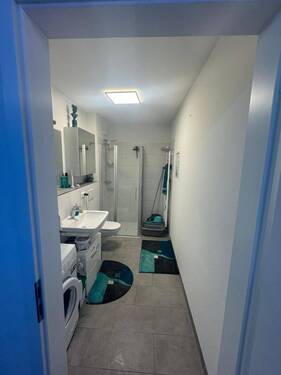 Badezimmer 1.jpeg - 