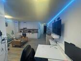 Wohn- und Esszimmer 3.jpeg - 