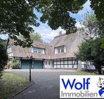 Modernes Fachwerkhaus mit Reetdach und Wellnessbereich am Südhang des Wiehengebirges - Hüllhorst Oberbauerschaft