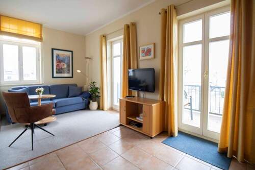 Wohnbereich - 2 Zimmer Etagenwohnung zum Kaufen in Glowe