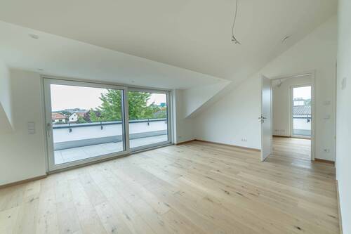 Wohnbereich - Exklusives 3-Zimmer-Penthouse mit Panoramablick und Stellplatz
