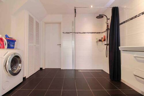 Badezimmer 3.3 EG - 