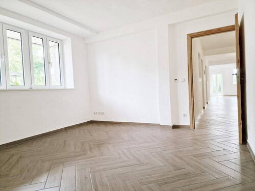 Zimmer 2 - 