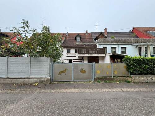 Hinteransicht - Historisches Reihenhaus in der Altstadt von Kenzingen * Denkmalschutz * Renovierungsbedürftig