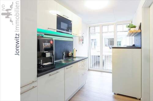 022 - Gewerbefläche 1. OG links - Küche - 