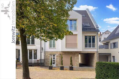 003 - Eingangsansicht - 2 Zimmer Mehrfamilienhaus, Wohnhaus in Bielefeld