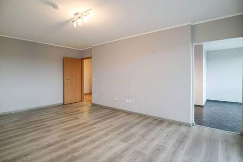 Wohnzimmer - Etagenwohnung mit 106,00 m&sup2; in Dormagen / Hackenbroich zum Kaufen
