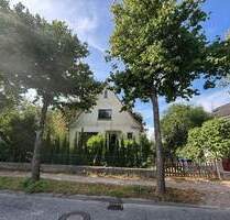 Seeblick mit tollem Grundstück und sanierungsbedürftigem Einfamilienhaus - Kiel Elmschenhagen-Süd