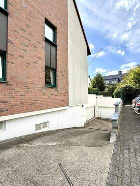 Zufahrt Tiefgarage - 