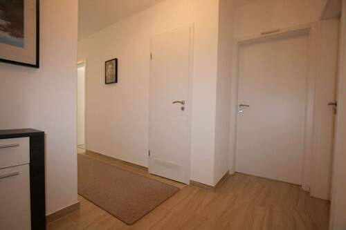 Diele - 4 Zimmer Etagenwohnung zur Miete in Erkelenz