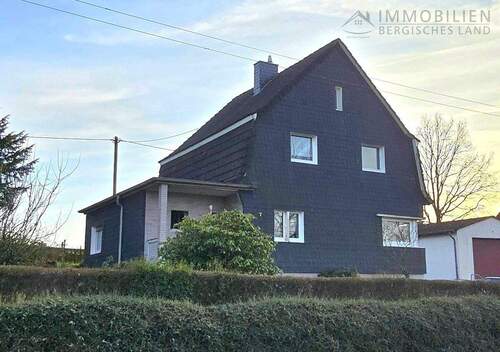 Ansicht 1 - 5 Zimmer Einfamilienhaus in Hückeswagen