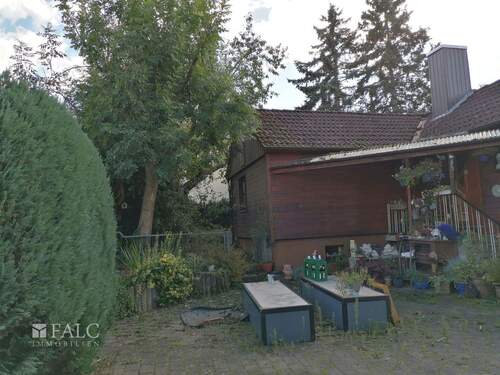  Sitzplatz - vor dem Wohnhaus - 