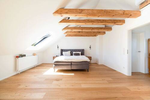 Bild 3 - 5 Zimmer Reihenmittelhaus in Erlangen