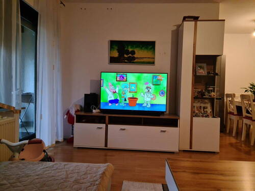 Wohnzimmer - 2 Zimmer Etagenwohnung in Pforzheim