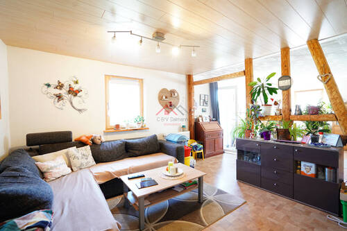 Wohnzimmer - 5 Zimmer Einfamilienhaus in Irndorf