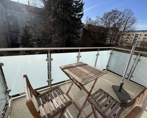 Balkon - Etagenwohnung mit 97,00 m&sup2; in Hannover zur Miete