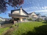 Bild 1 - Repräsentatives Wohnhaus mit Doppelgarage