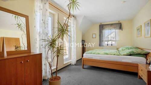 DG Schlafzimmer 1 - 