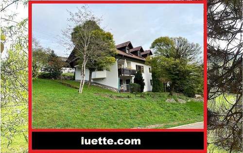 Aussenansicht - Solide vermietete 3-4-Zi-ETW, ca. 110 m² Wohnfl., Balkon, Erker, EBK, Schwedenofen