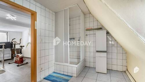 1. OG Badezimmer 2 - 