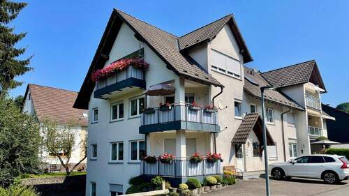 Titel print - 4 Zimmer Etagenwohnung zur Miete in Attendorn