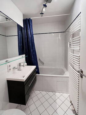 Badezimmer - 2 Zimmer Terrassenwohnung in München