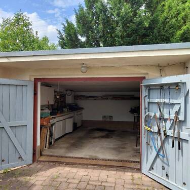 Garage - 