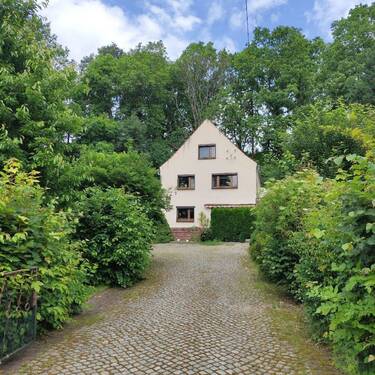 Einfahrt 01 - 5 Zimmer Einfamilienhaus zum Kaufen in Schöpstal