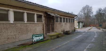 Bild 2 - Halle zum Kaufen in Tucheim