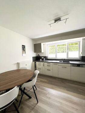 Küche 2 - Komplett modernisierte 4-Zimmer-Wohnung in Oppenau mit ca. 100 m² Wfl. in kleiner Wohneinheit