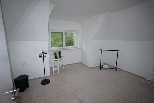 Zimmer 2 OG - 