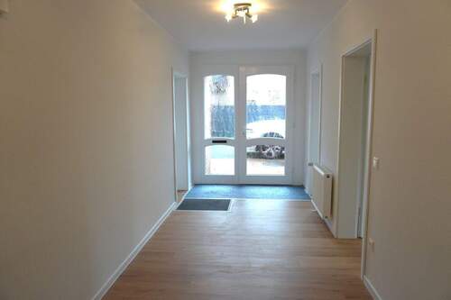 Eingangsdiele - 3 Zimmer Terrassenwohnung zur Miete in Lingen (Ems)
