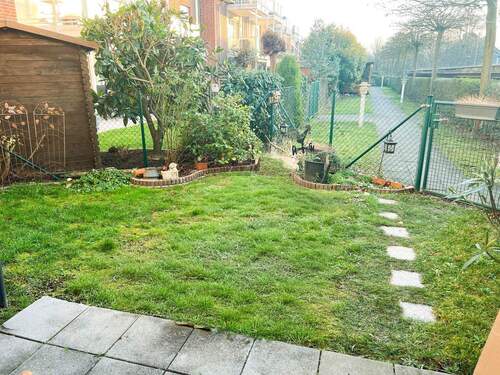 Eigener Gartenanteil...!! - 2 Zimmer Etagenwohnung zur Miete in Neuss