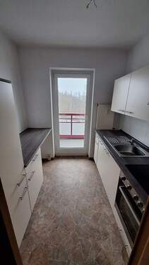 Küche mit Einbnauküche - Etagenwohnung mit 71,10 m&sup2; in Görlitz zur Miete
