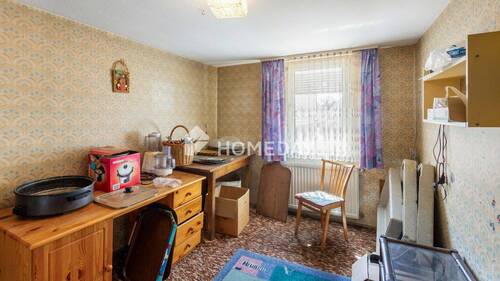 1. OG Schlafzimmer 1 1 - 