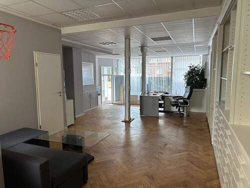 Laden - 2 Zimmer Gewerbeobjekt (Büro, Produktion, Verkauf) zur Miete in Halle (Saale)