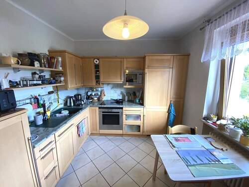 Obergeschoss: geräumige Küche - 