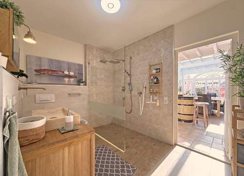 ... mit Badezimmer - 